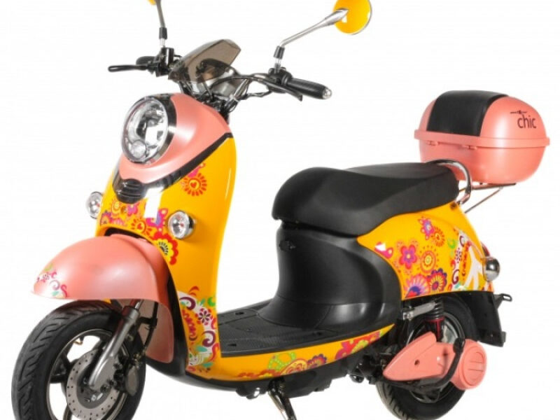 Електроскутер Maxxter Chic